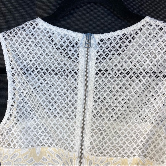 Veronica Beard Sunrise Beaded Crochet Top Size 4 - Picture 11 of 16